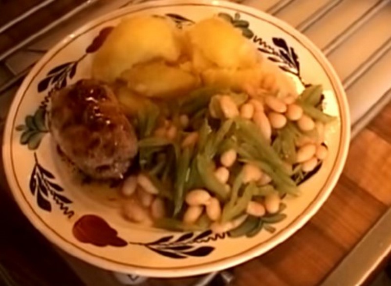 Nostalgic Delight: Rediscovering Traditional Dutch Griesmeelpap